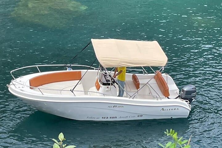 Private Amalfi Coast Boat Tour from Salerno — Positano, Amalfi & Hidden Coves photo 3