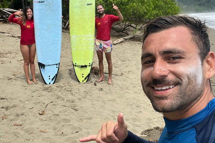 Learn to Surf at Playa Chaman: 2-Hour Guided Lesson in Uvita