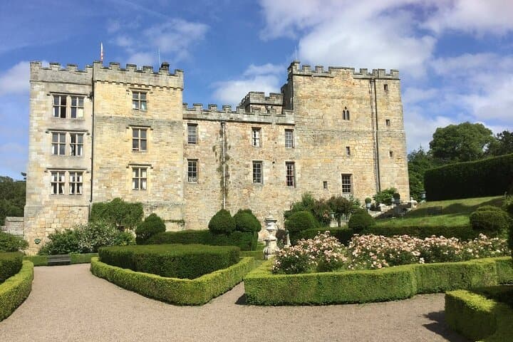 Coasts & Ghosts: Haunted Northumberland Day Trip from Edinburgh photo 3