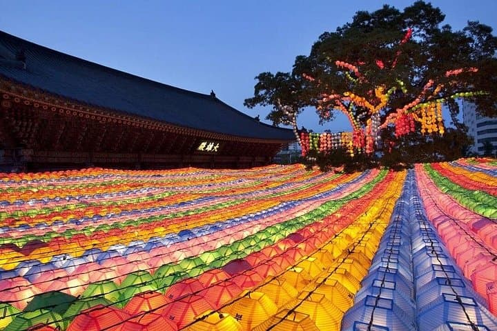 Custom Seoul Walking Tour — Private 3.5- or 6.5-Hour Local Experience photo 2