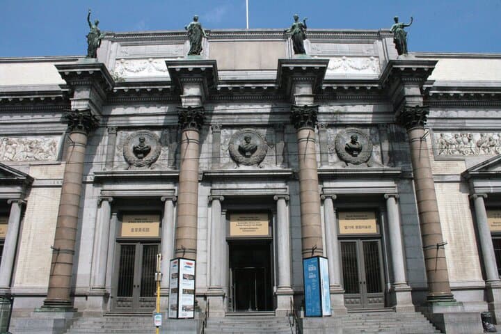 Brussels Best Scavenger Hunt: Interactive Self-Guided Walk of Grand Place & Mont des Arts photo 6