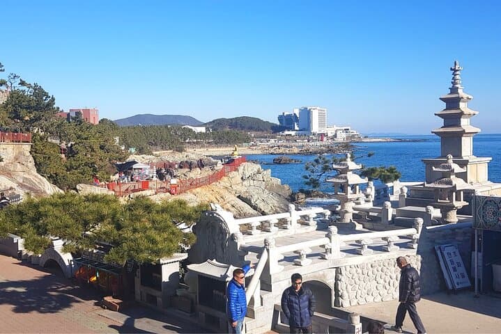 Private Busan Day Tour — Gamcheon, Oryukdo Skywalk & Haedong Yonggungsa photo 3