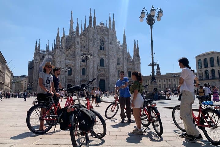 Cycle Milan's Icons: 3-Hour Highlights Bike Tour photo 6