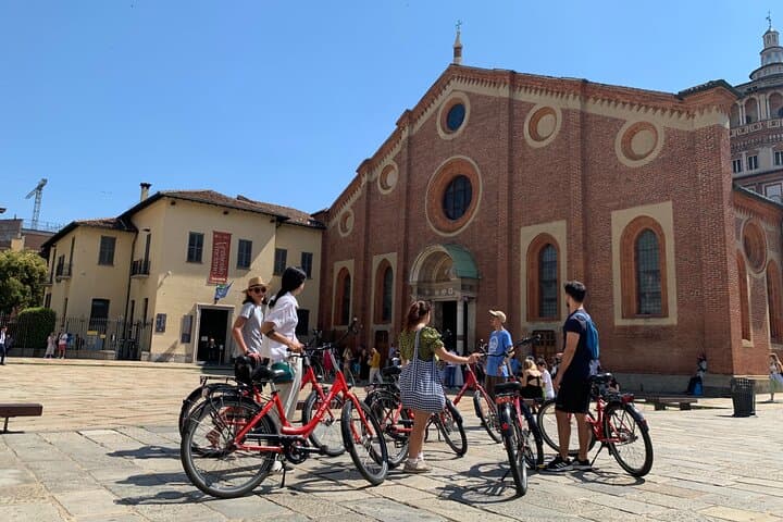 Cycle Milan's Icons: 3-Hour Highlights Bike Tour photo 4