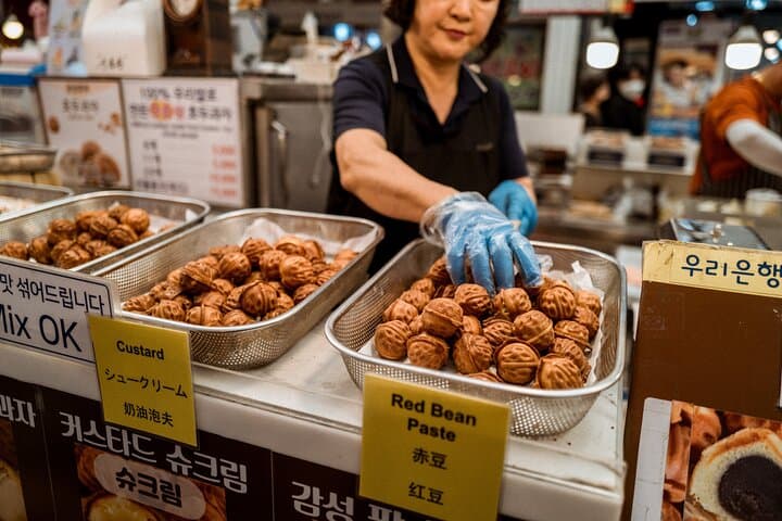 Seoul Market Walking Tour: 12 Tastes in 3 Hours photo 3