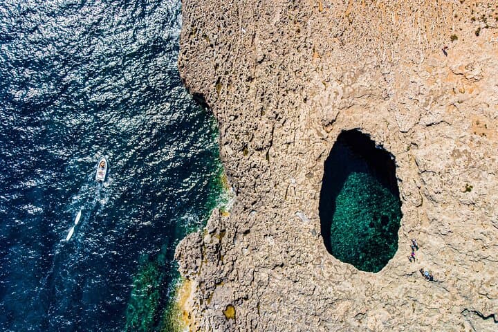 Sea-Kayak to Coral Lagoon Malta: 2-Hour Little Armier Adventure photo 5