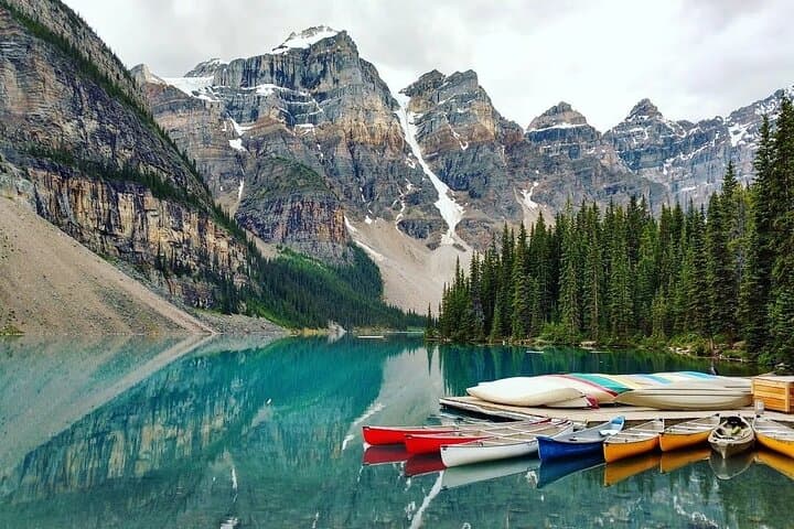 Private Rocky Mountain Lakes Tour: Emerald Lake, Takakkaw Falls, Moraine & Lake Louise photo 4