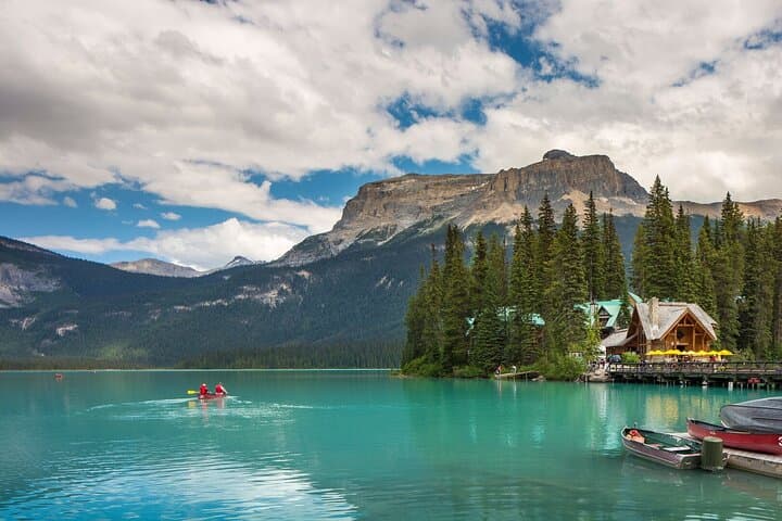 Private Rocky Mountain Lakes Tour: Emerald Lake, Takakkaw Falls, Moraine & Lake Louise