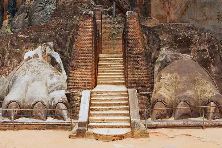 Sigiriya Rock Fortress and Dambulla Cave Temple: All-Inclusive Day Tour from the South Coast photo 2