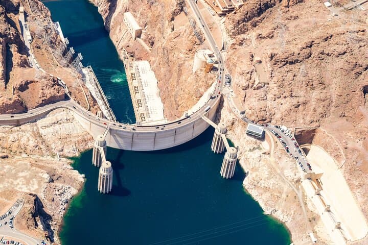 Hoover Dam and Las Vegas Strip Helicopter Flight Guide photo 2