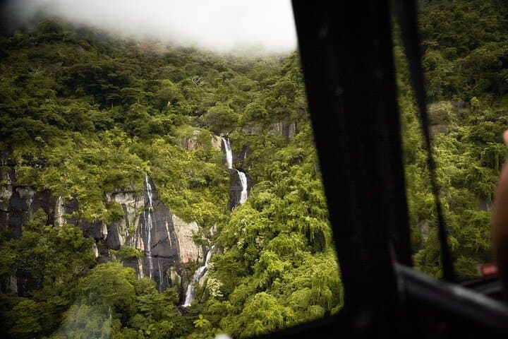 Fiji Islands & Mountains Aerial Adventure — Mamanuca Islands, Cloudbreak & Mt Evans photo 6