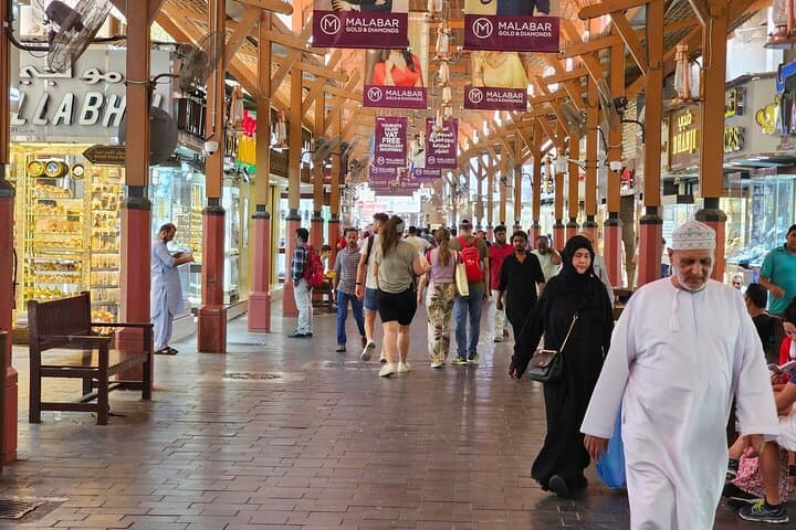 Private Dubai Half-Day: Al Fahidi, Abra Ride & Iconic Landmarks