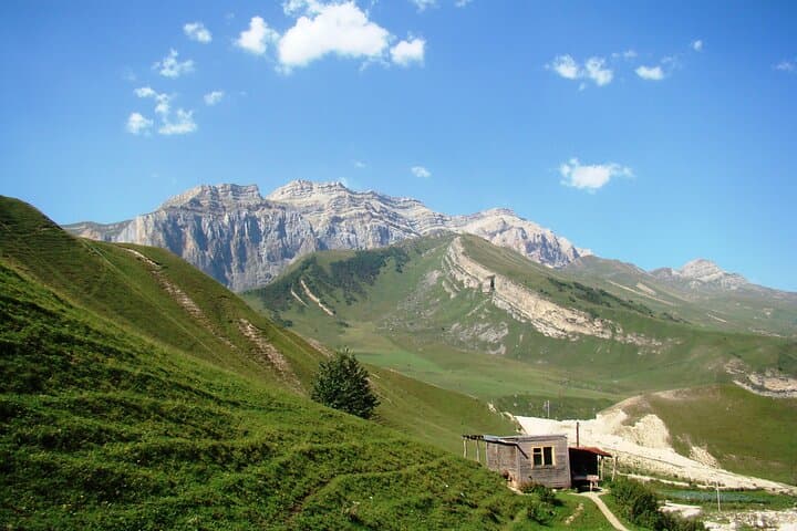 Private Shahdag Day Trip with Candy Cane Mountains — Ski, Hike & Paraglide from Baku photo 4