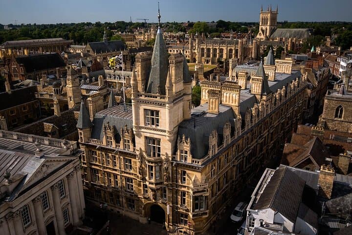 One-Day Private Tour: Windsor, Oxford & Cotswolds with Windsor Castle Ticket photo 4