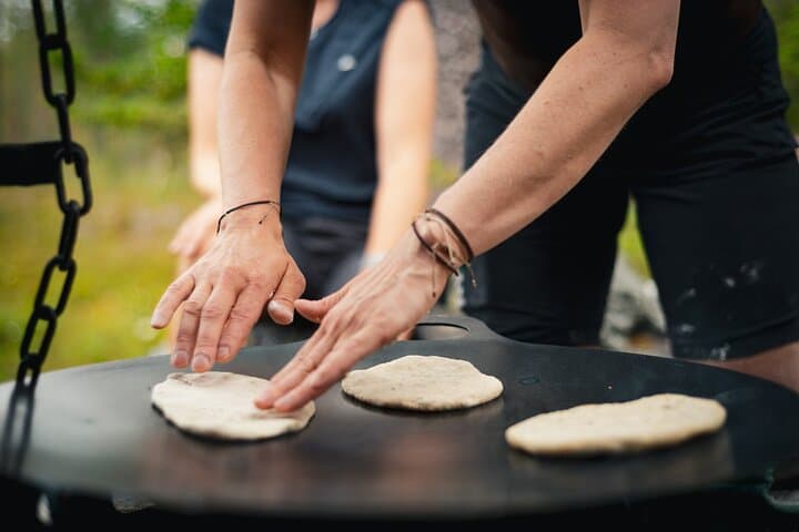 Birdhouse Workshop and Wilderness Lunch near Helsinki — Build, Hang & Dine in the Forest photo 3
