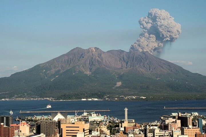 Kagoshima Family-Friendly Sakurajima Island Adventure: Beach, Foot Onsen & Wagyu