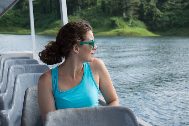 Arenal Volcano Lake: Boat Ride + Peninsula & Coladas Trails