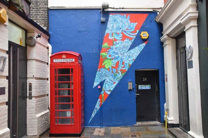Private Rock 'n' Roll Walking Tour of Central London — Beatles, Bowie & Punk Sites photo 5