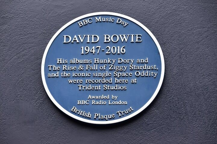 Private Rock 'n' Roll Walking Tour of Central London — Beatles, Bowie & Punk Sites photo 4