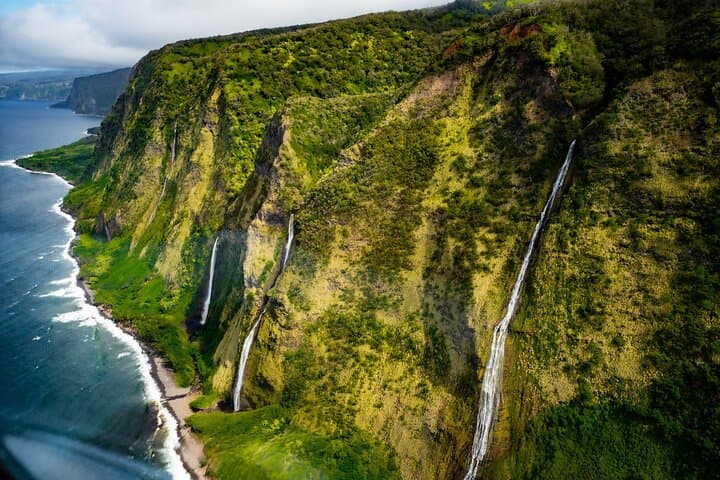 Hamakua Coast & Valleys Helicopter Safari from Hilo — Waipio & Waimanu photo 2