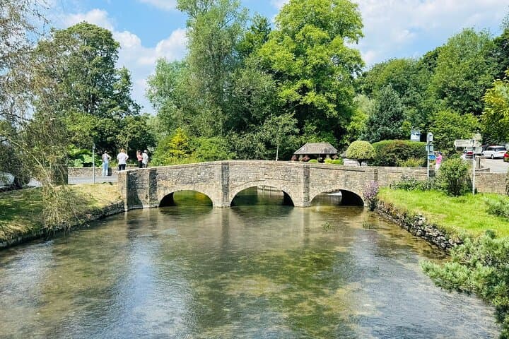 Cotswolds Day Trip from London — Village Lunch & Historic High Streets photo 4