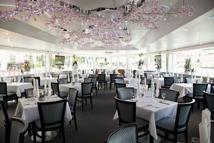 Regensburg to Walhalla Boat Cruise — Danube Sightseeing on the Swarovski Fleet photo 5