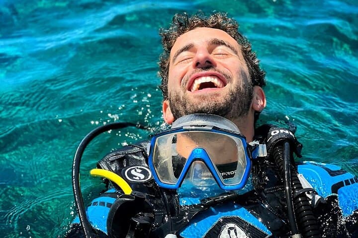 Discover Scuba Diving in Paros: Beginner Introductory Dives with Expert Instructors