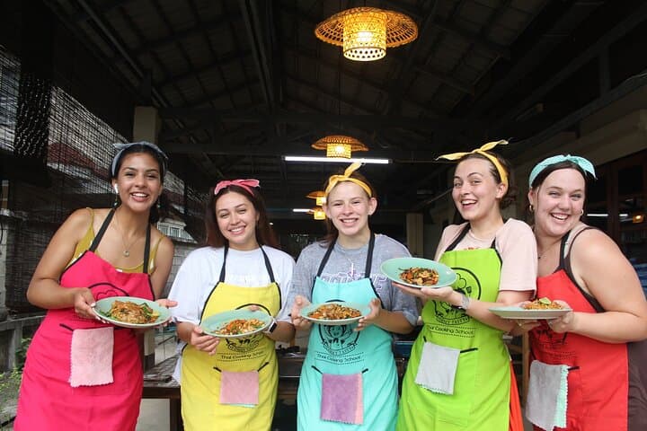 Chiang Mai Evening Market Cooking Class: Hands-On Half-Day Thai Food Experience photo 5