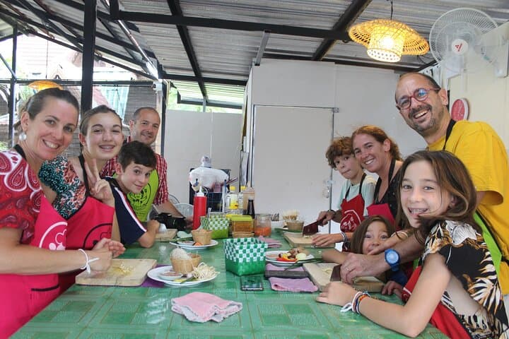 Chiang Mai Evening Market Cooking Class: Hands-On Half-Day Thai Food Experience photo 3