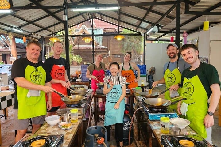 Chiang Mai Evening Market Cooking Class: Hands-On Half-Day Thai Food Experience photo 6