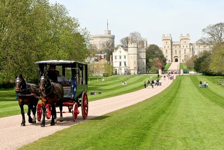 Stonehenge, Windsor & Bath Day Tour from London — Windsor Castle, Roman Baths & Stone Circle