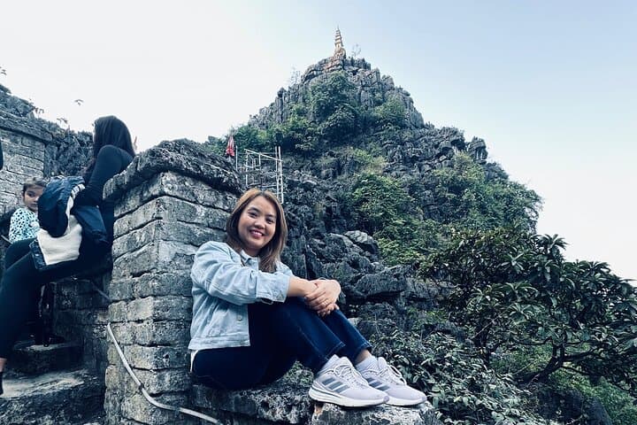 Full-Day Ninh Binh: Hoa Lu, Tam Coc Boat Ride & Mua Cave Hike photo 2