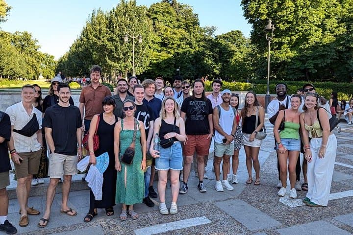 Walking Tour of Madrid Moderno: Gran Vía, Cibeles & El Retiro in 2 Hours photo 4