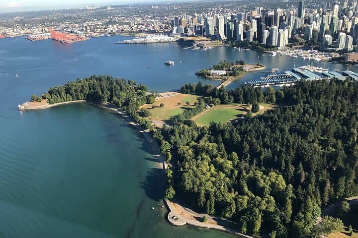 Vancouver Coastal Highlights: Prospect Point, Capilano Suspension Bridge & Horseshoe Bay Private Tour photo 3