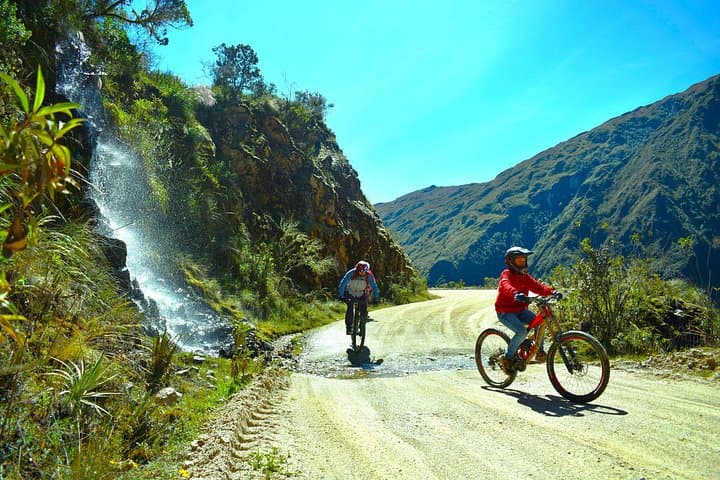 Inca Jungle Trek: 4-Day Biking, Hiking & Rafting to Machu Picchu photo 3