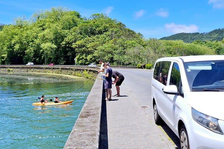 Sete Cidades Volcano: Blue and Green Lakes Half-Day Tour from Ponta Delgada photo 4