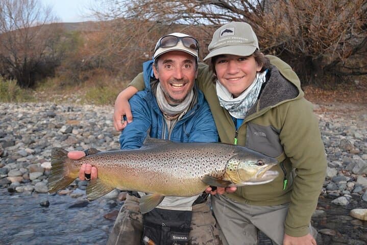 Fly Fishing the Limay River: Full-Day Guided Trips from Bariloche photo 6
