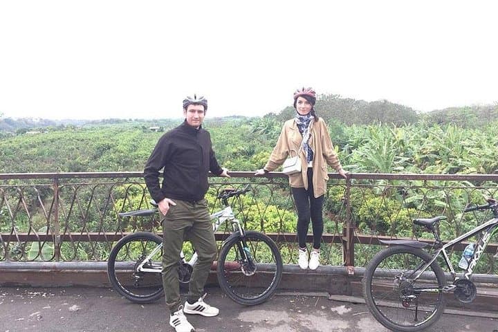 Hanoi Biking: Long Bien Bridge to Red River Island Half-Day Tour photo 4
