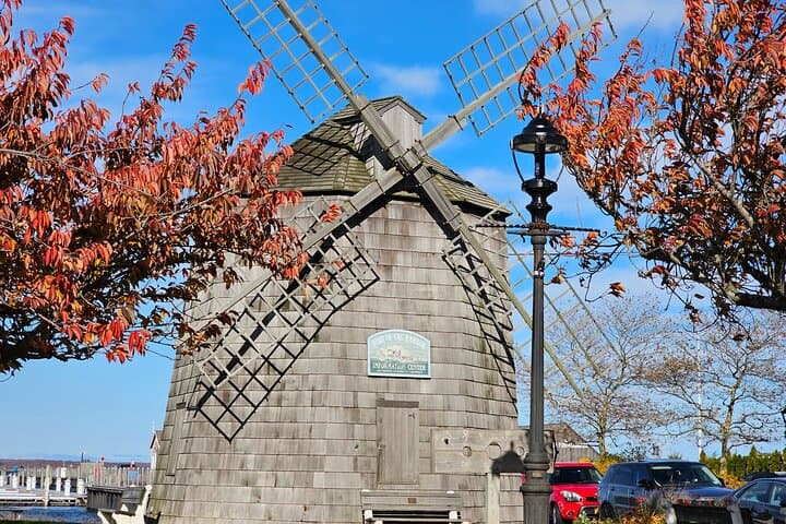 Private Hamptons Day Tour from New York City — Southampton, Sag Harbor & Montauk Guide photo 5