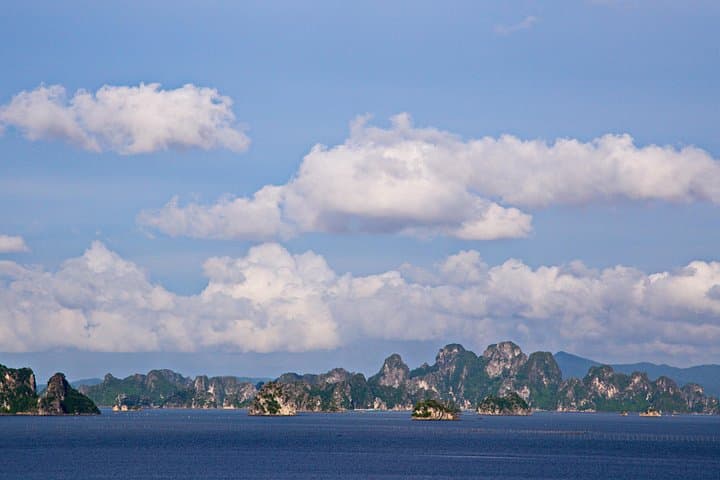 Bai Tu Long Bay Day Cruise: Kayak Thien Canh Son Cave & Small-Group Highlights photo 4
