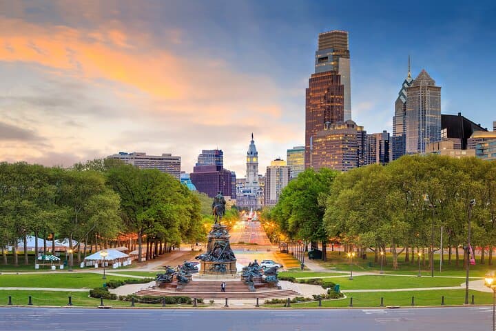 Discover Philadelphia: A Private City Tour of Historic Landmarks and Vibrant Neighborhoods photo 2