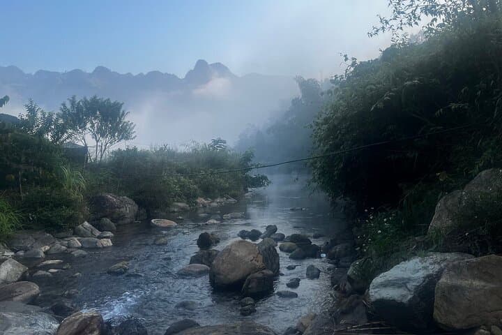 Ha Giang Loop by Car: 4-Day Scenic Drive through the Dong Van Plateau photo 6