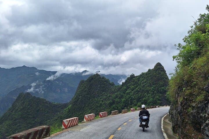 Ha Giang Loop Motorbike Tour: 3-Day Ma Pi Leng, Dong Van & Quan Ba Highlights photo 4