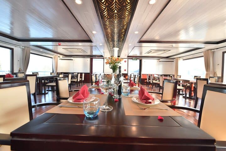 2-Day Lan Ha Bay Cruise from Ninh Binh — Overnight Cruise, Kayaking & Meals photo 5