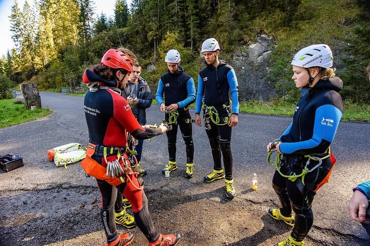 Schwarzwasserbach Canyoning: Sporty Beginner Gorge Adventure in Kleinwalsertal photo 2