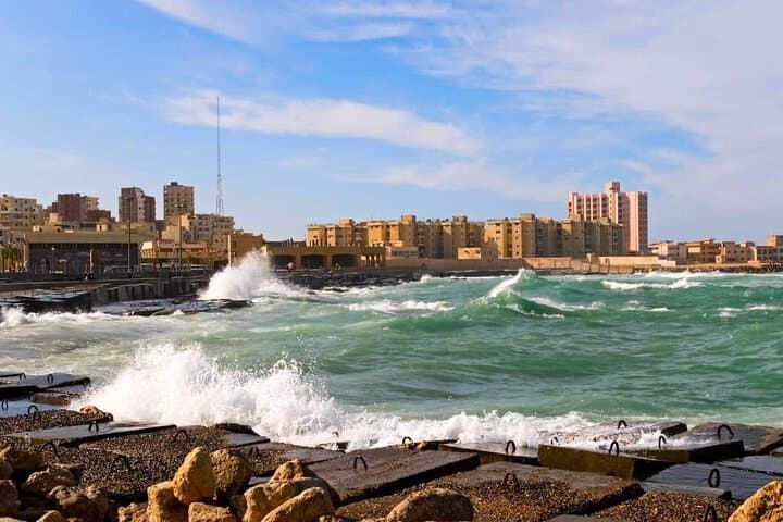 Cairo to Alexandria Day Trip: Pompey’s Pillar, Catacombs & Corniche Stroll photo 3