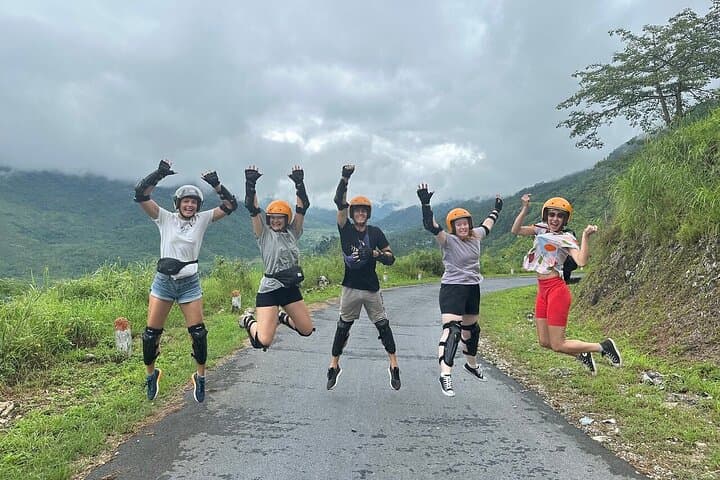 Ha Giang Loop Motorbike Tour: 5-Day Dong Van Plateau Adventure