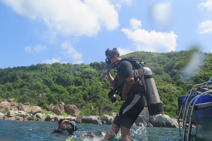 Beginner Scuba Diving Day Trip in Nha Trang: Two Dives at Hon Mun photo 6