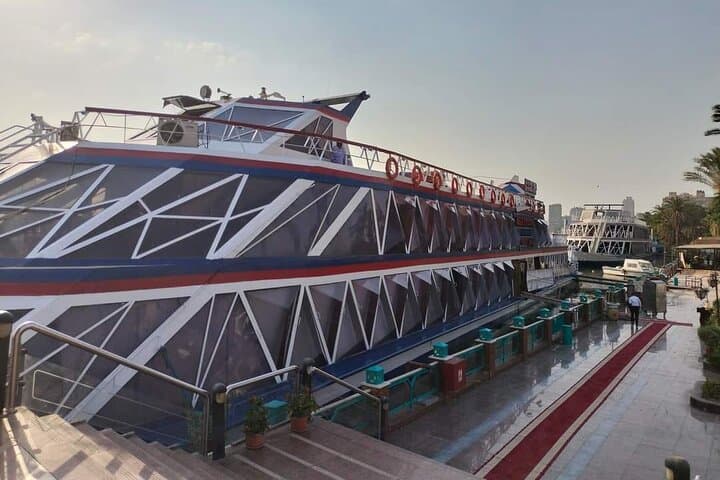 Evening Nile Dinner Cruise in Cairo — Two-Hour Cruise with Oriental Show photo 6