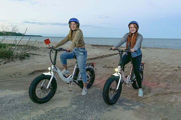 Ride Cave Point to Whitefish Bay Dunes: Fat-Tire E‑Biking Door County’s Limestone Shoreline photo 3